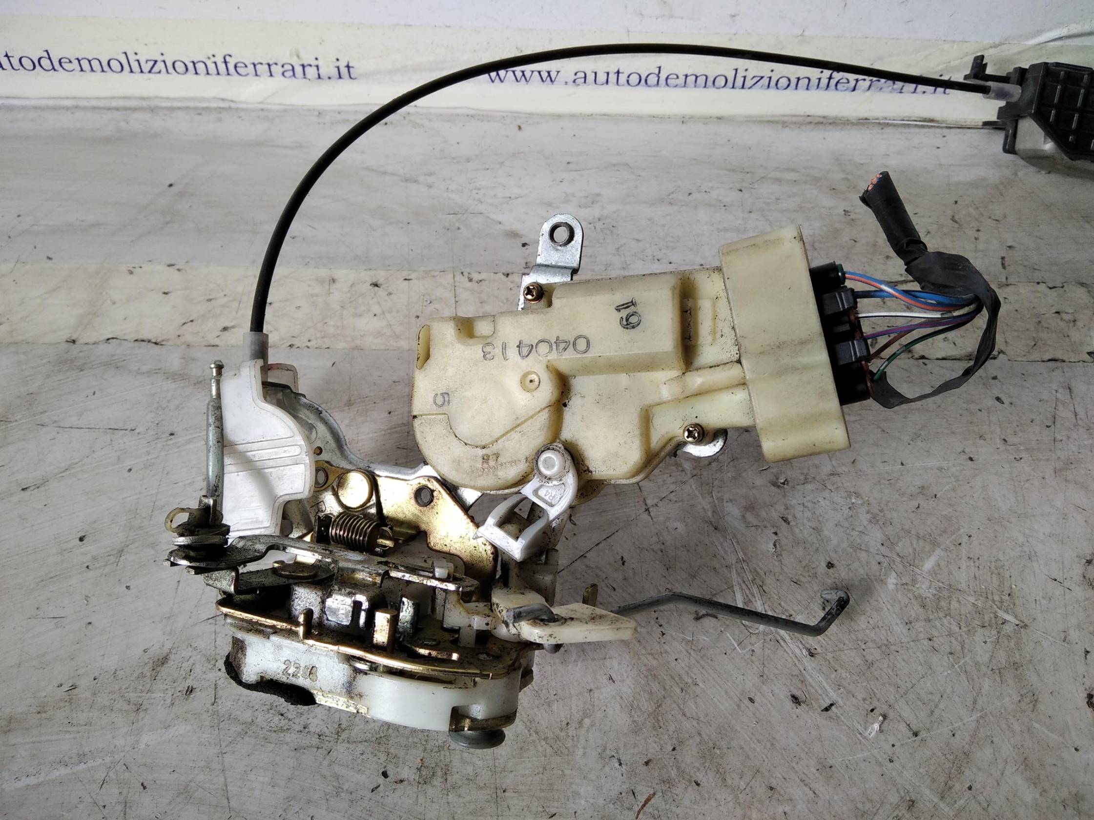 Serratura porta ant. dx.